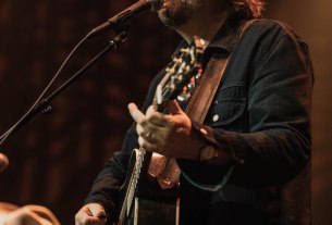 Hayes Carll at Brooklyn Bowl