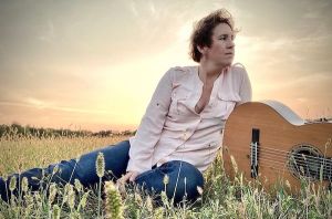 Skarlett Woods in Grooves & Cuts 2023