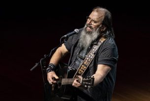 Steve Earle