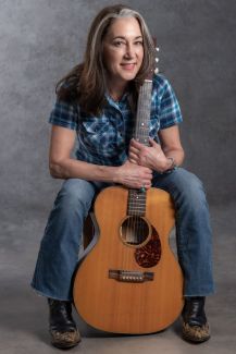 Leslie Waugh
