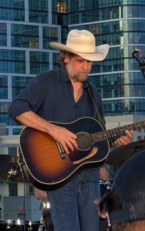 Hayes Carll